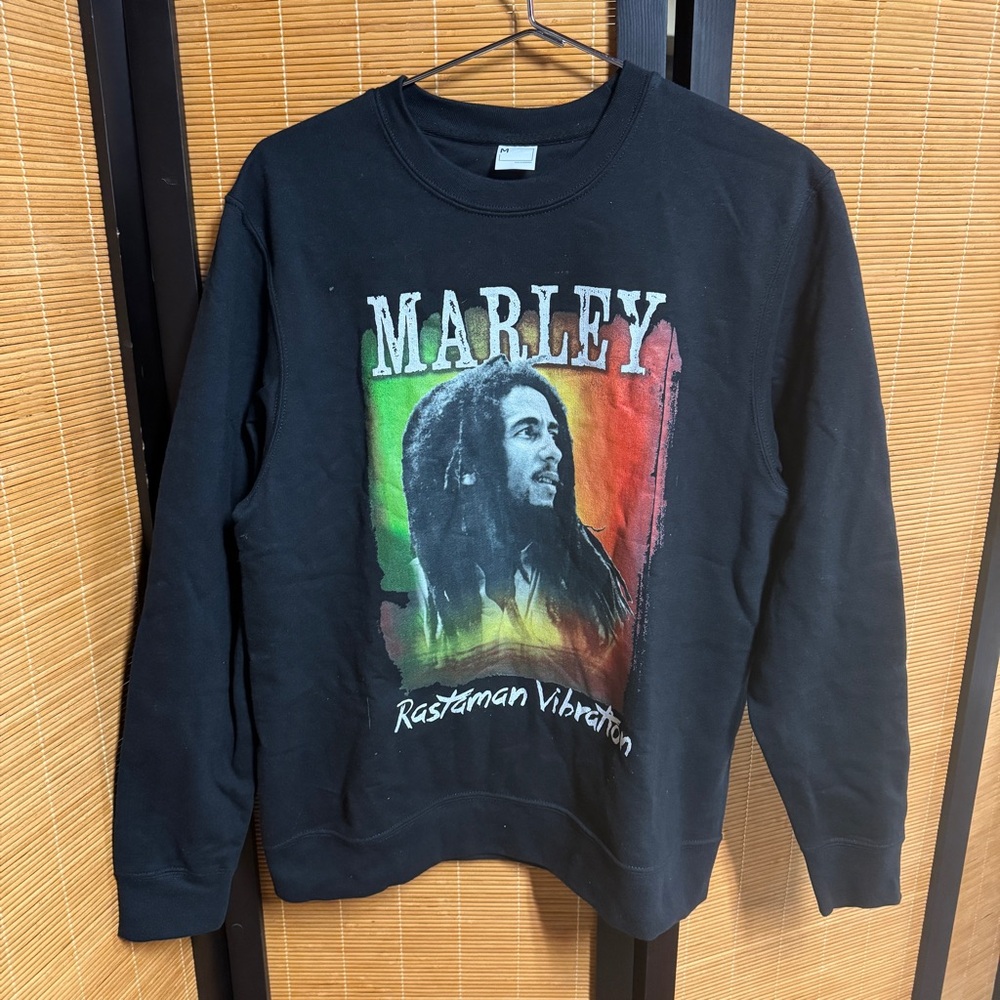 Marley Black Sweatshirt